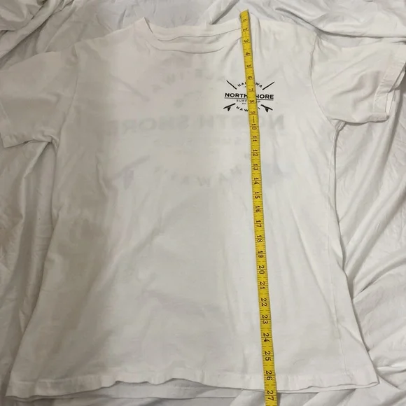 Men’s Hale’iwa North Shore Surf Shop white t-shirt with black design. No size. - Picture 11 of 11